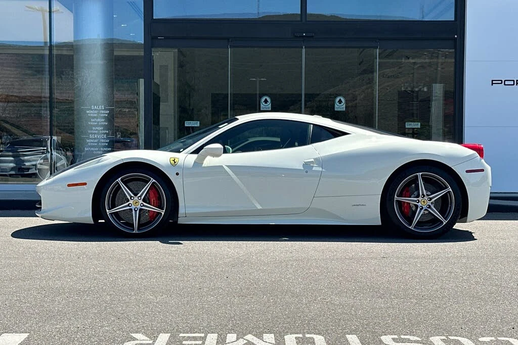 2012 Ferrari 458 Italia - Image 2 of 31