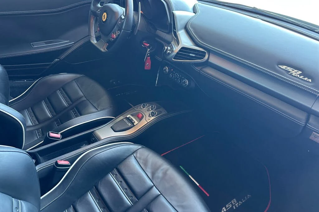 2012 Ferrari 458 Italia - Image 16 of 31