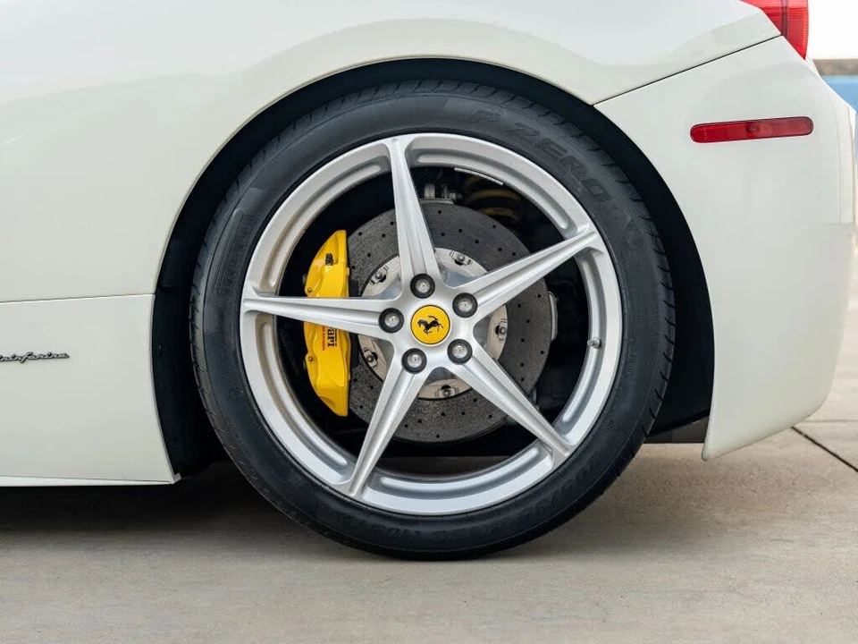 2012 Ferrari 458 Italia - Image 29 of 31