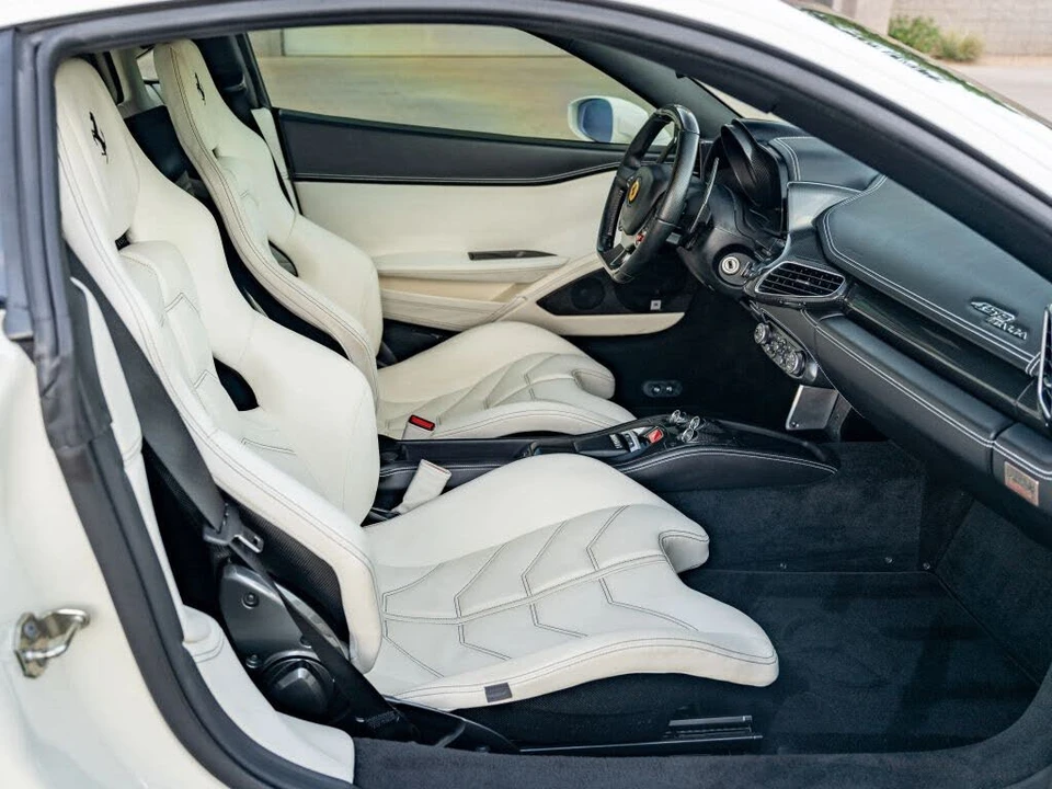 2012 Ferrari 458 Italia - Image 14 of 31