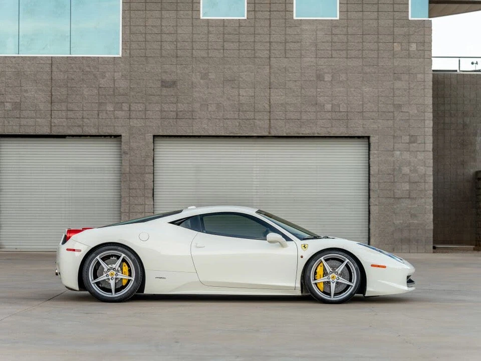 2012 Ferrari 458 Italia - Image 9 of 31