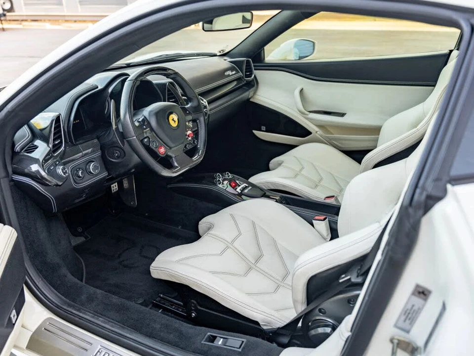 2012 Ferrari 458 Italia - Image 10 of 31