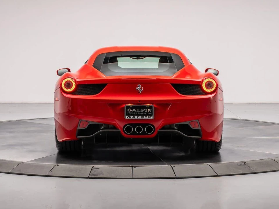 2012 Ferrari 458 Italia - Image 4 of 31
