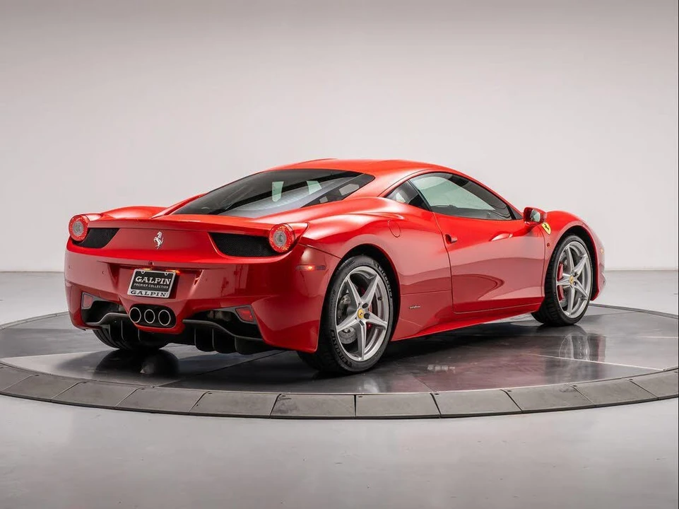 2012 Ferrari 458 Italia - Image 5 of 31
