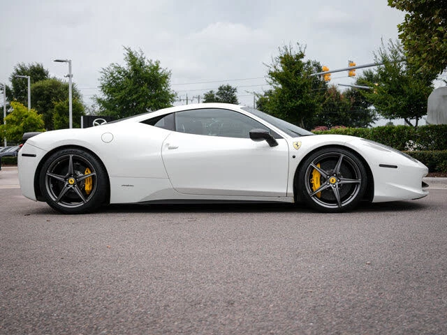 2012 Ferrari 458 Italia - Image 12 of 31