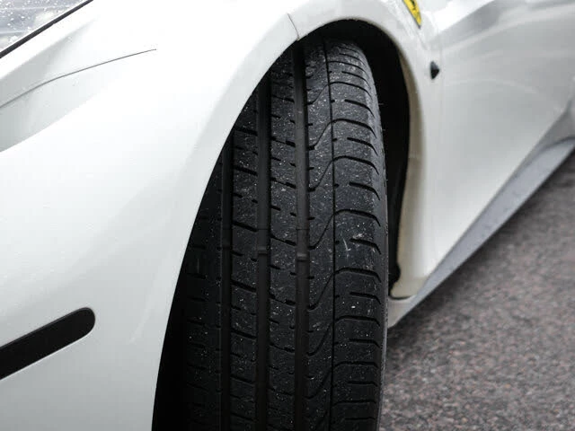 2012 Ferrari 458 Italia - Image 13 of 31