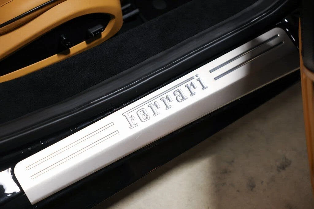 2012 Ferrari 458 Italia - Image 22 of 31