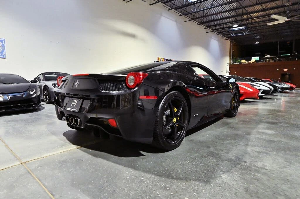 2012 Ferrari 458 Italia - Image 16 of 31