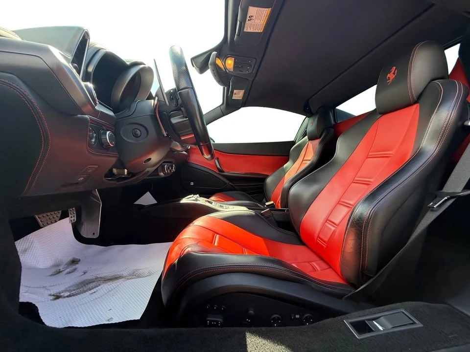 2012 Ferrari 458 Spider - Image 10 of 13