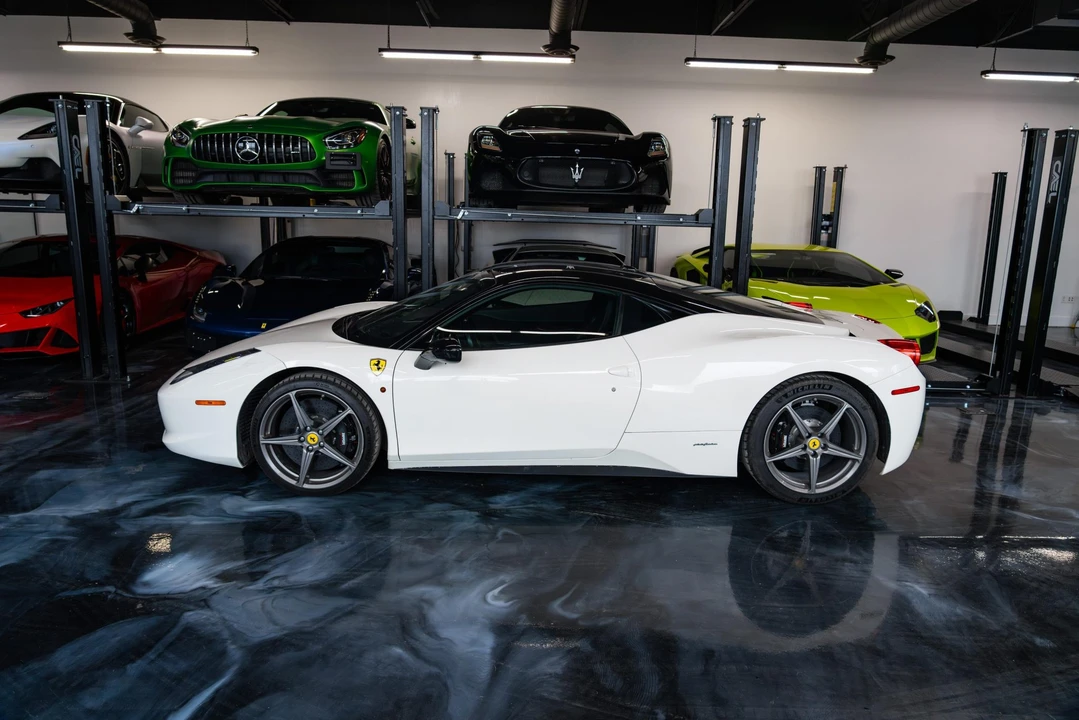 2012 Ferrari 458 Italia - Image 12 of 31