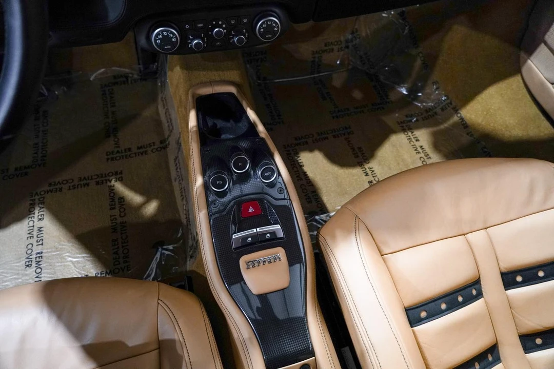 2012 Ferrari 458 Italia - Image 12 of 21