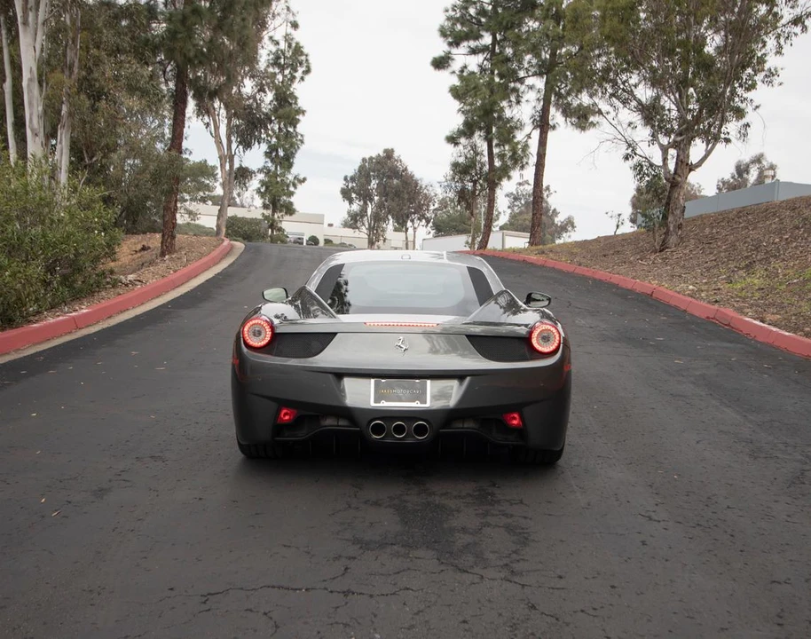 2012 Ferrari 458 Italia - Image 7 of 31