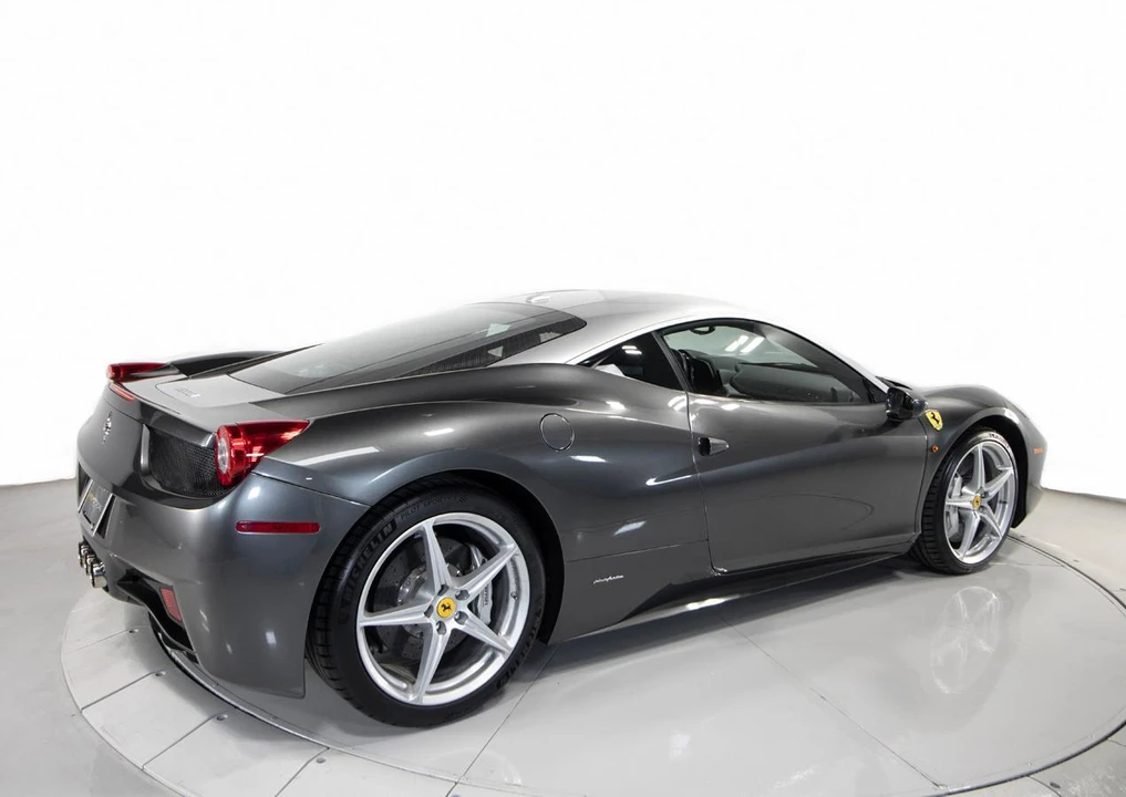 2012 Ferrari 458 Italia - Image 18 of 31