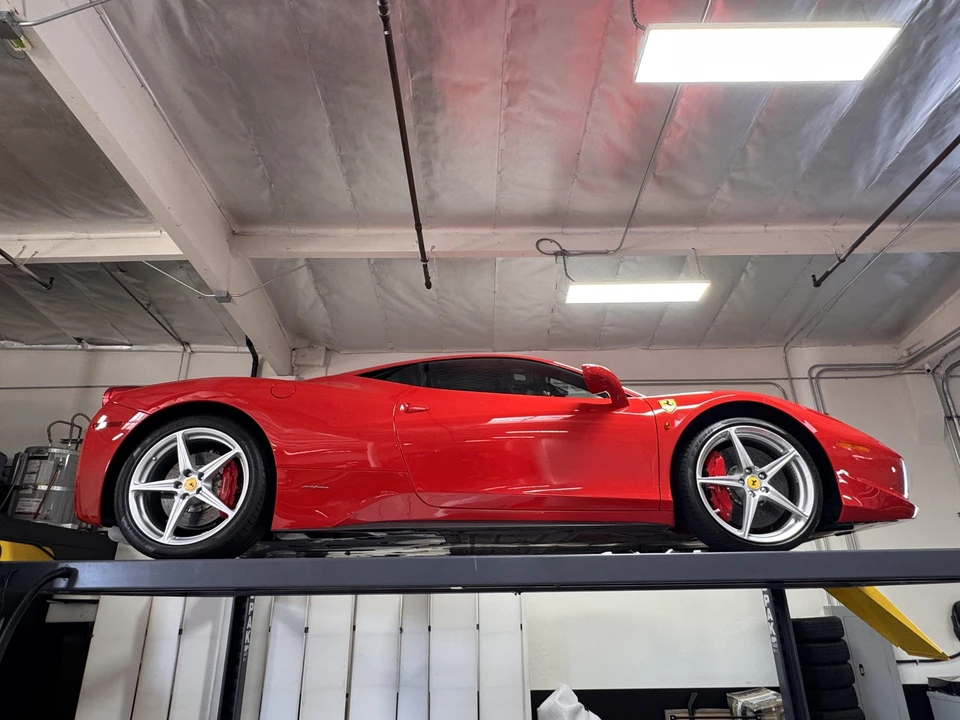 2012 Ferrari 458 Italia - Image 24 of 31