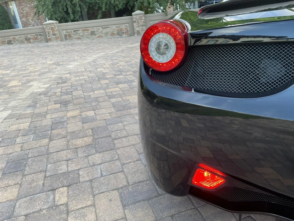 2012 Ferrari 458 Italia - Image 26 of 31