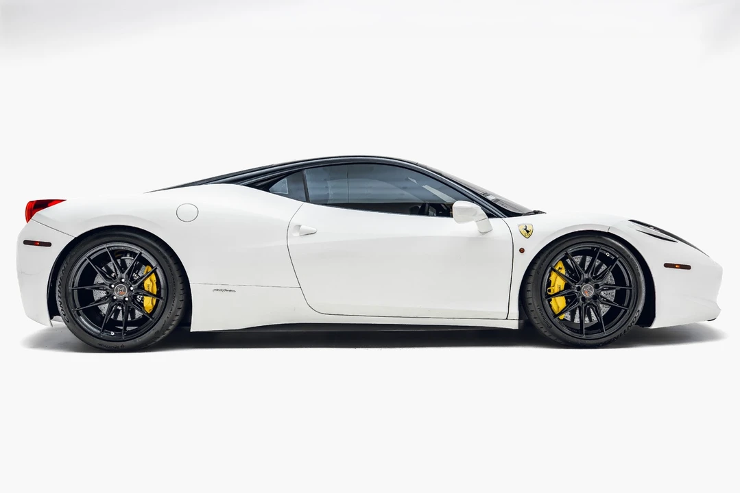 2012 Ferrari 458 Italia - Image 6 of 31