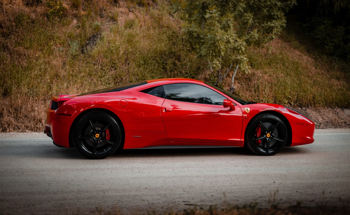 2012 Ferrari 458 Italia - Image 25 of 31