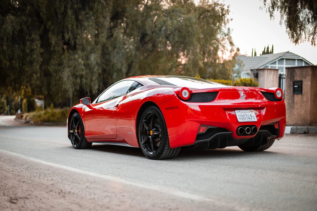 2012 Ferrari 458 Italia - Image 14 of 31
