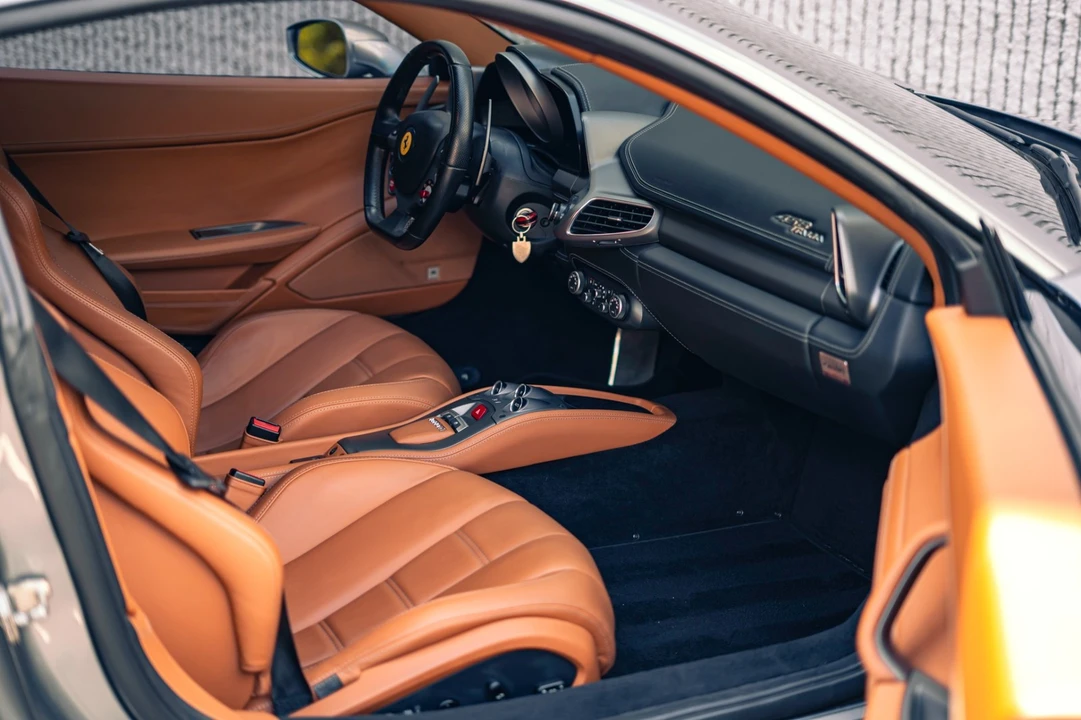 2012 Ferrari 458 Italia - Image 2 of 31