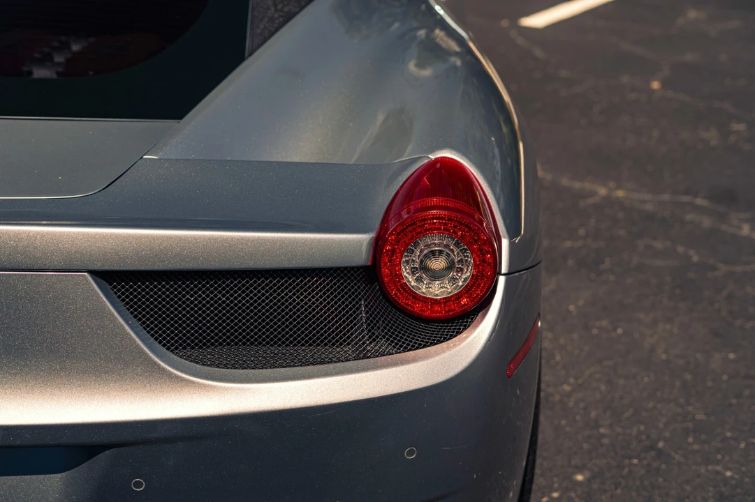 2012 Ferrari 458 Italia - Image 25 of 31