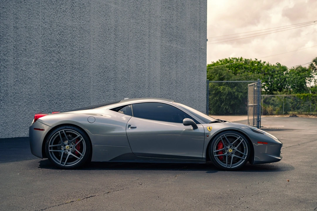 2012 Ferrari 458 Italia - Image 9 of 31