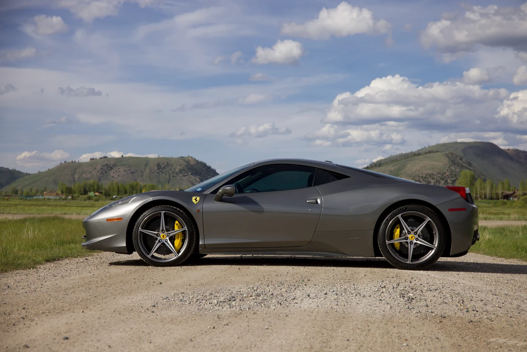 2012 Ferrari 458 Italia - Image 28 of 31