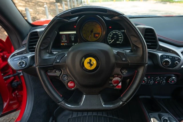 2012 Ferrari 458 Italia - Image 28 of 31
