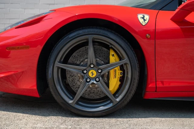 2012 Ferrari 458 Italia - Image 12 of 31