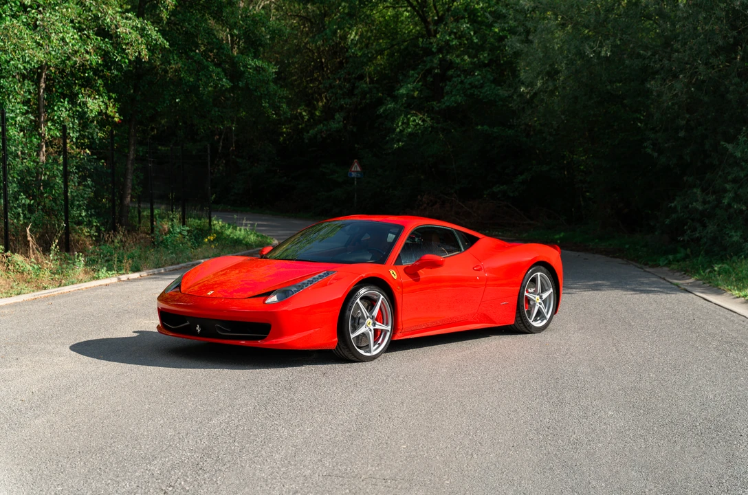 2012 Ferrari 458 Italia - Image 9 of 31