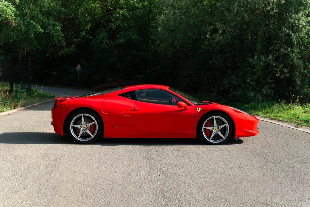 2012 Ferrari 458 Italia - Image 4 of 31