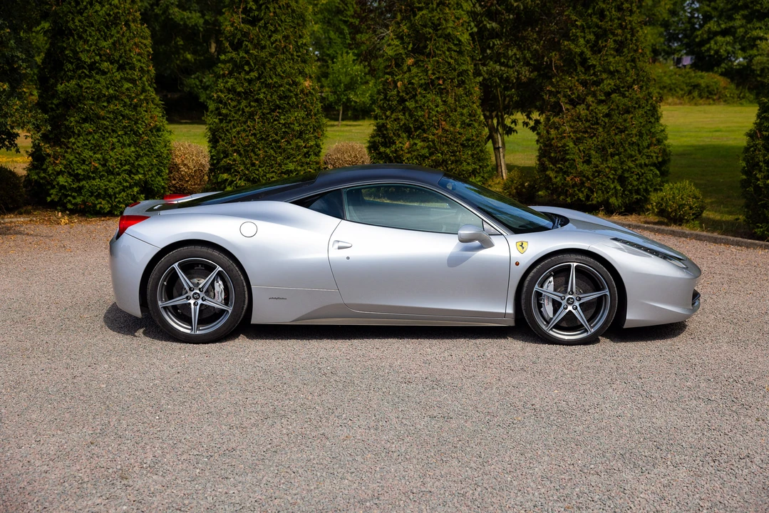 2012 Ferrari 458 Italia - Image 8 of 31