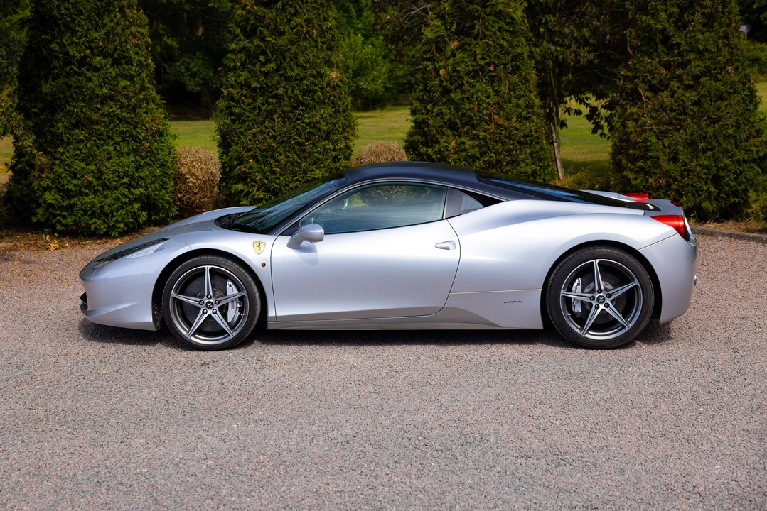2012 Ferrari 458 Italia - Image 4 of 31