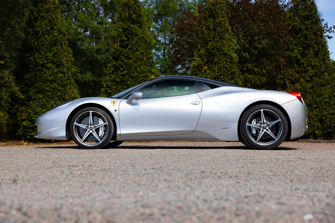 2012 Ferrari 458 Italia - Image 12 of 31
