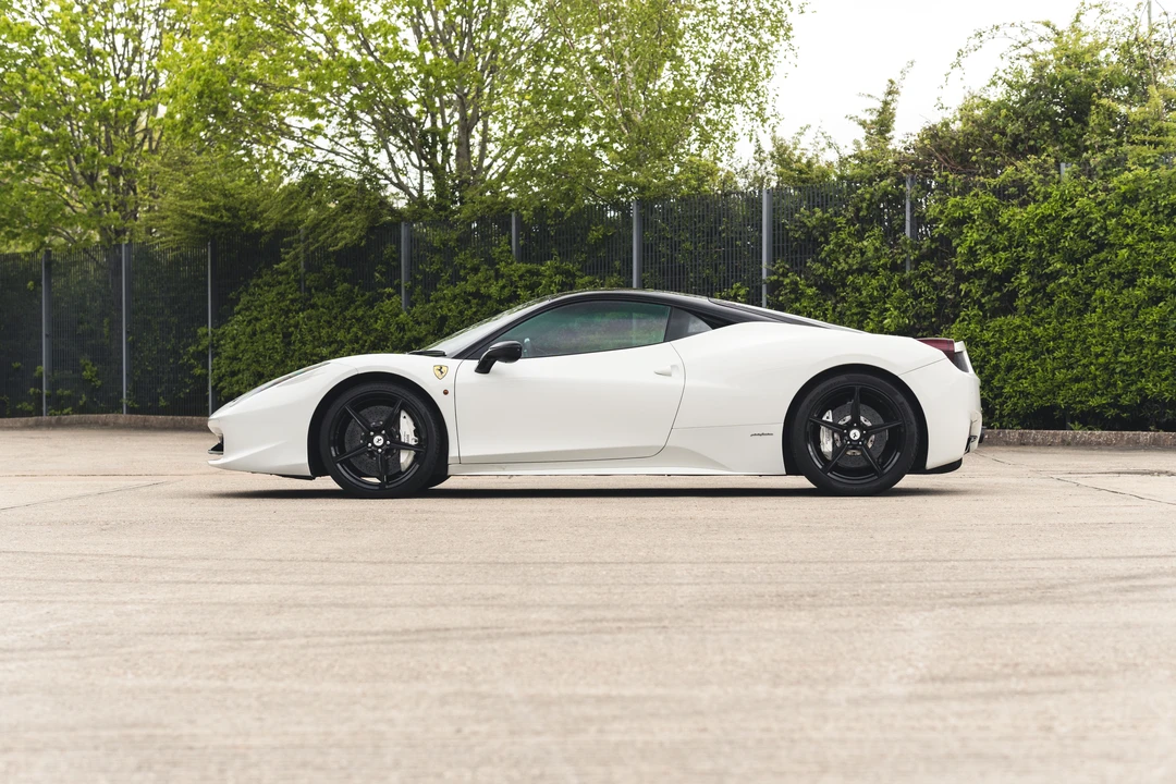 2012 Ferrari 458 Italia - Image 4 of 31