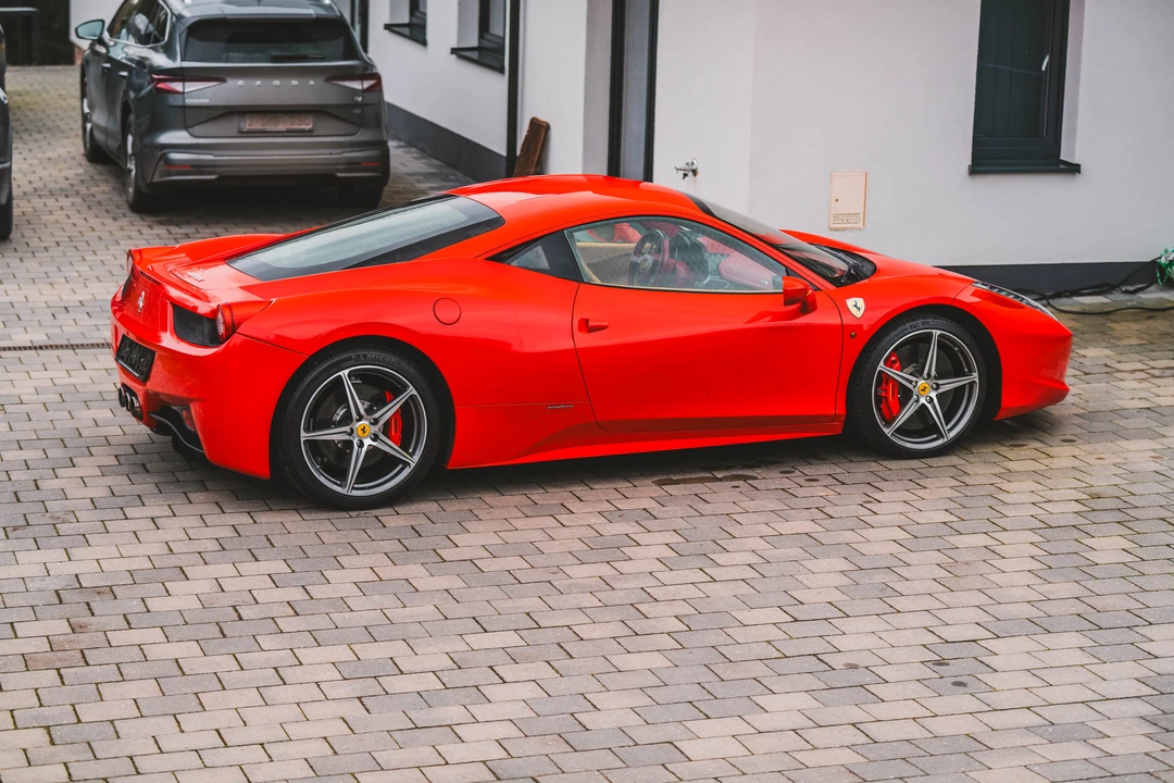 2012 Ferrari 458 Italia - Image 15 of 31