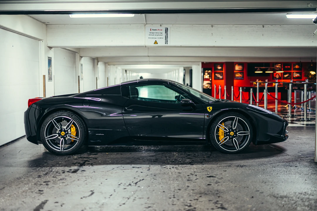 2012 Ferrari 458 Spider - Image 13 of 31