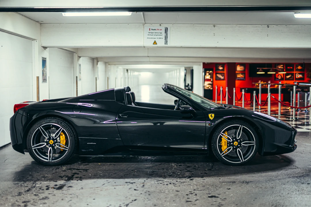 2012 Ferrari 458 Spider - Image 9 of 31