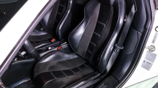 2012 Ferrari 458 Spider - Image 18 of 22