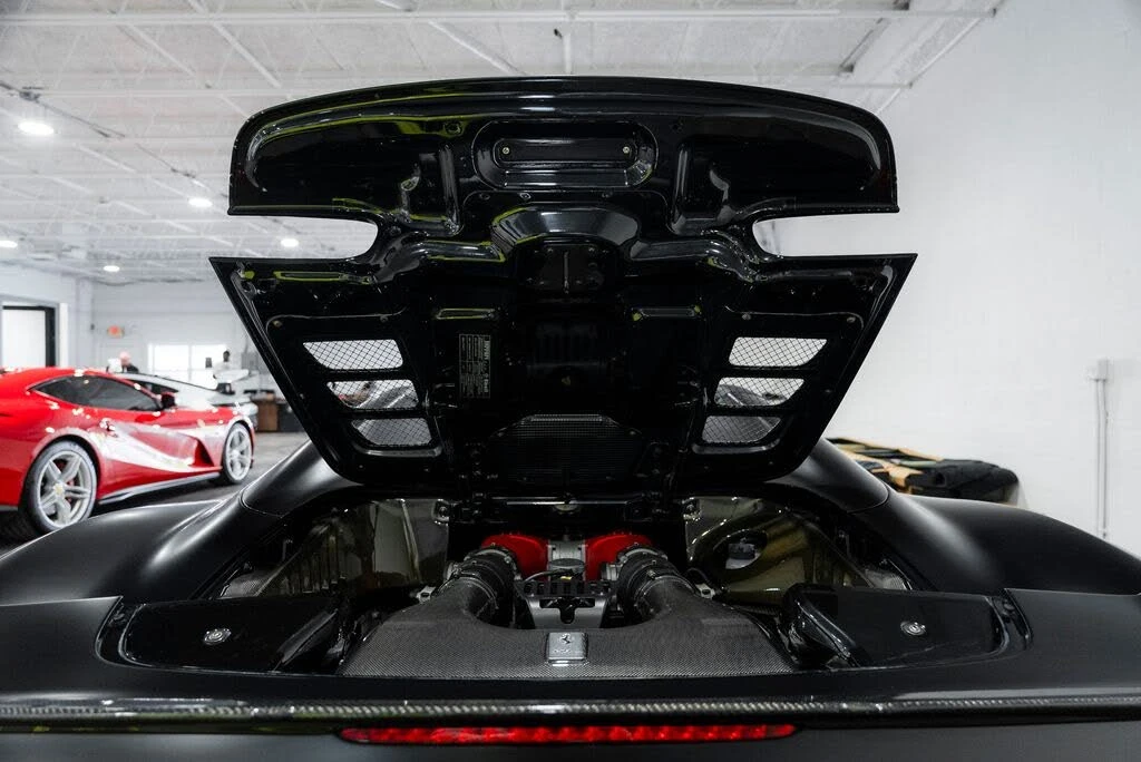 2012 Ferrari 458 Spider - Image 27 of 31