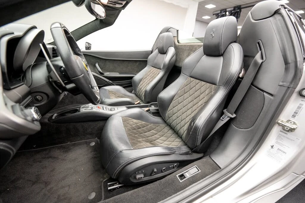 2012 Ferrari 458 Spider - Image 21 of 31