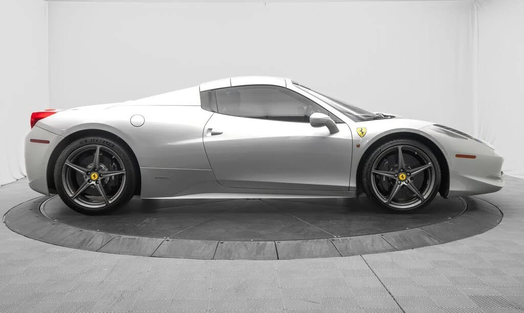 2012 Ferrari 458 Spider - Image 16 of 31
