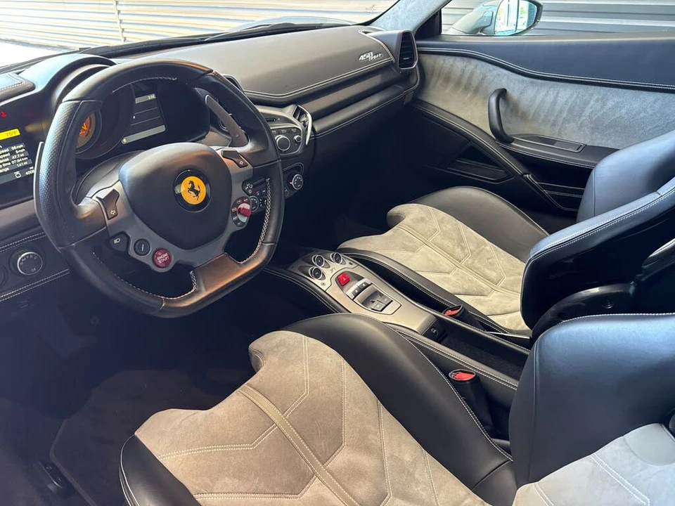 2012 Ferrari 458 Spider - Image 4 of 31