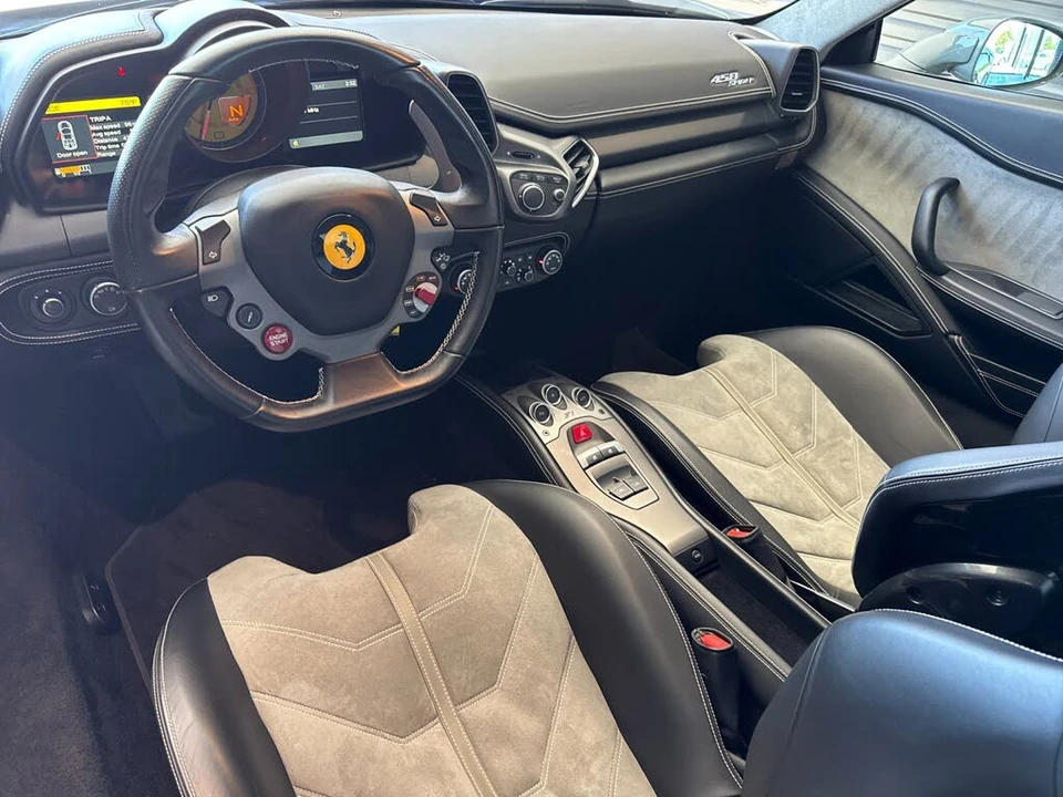 2012 Ferrari 458 Spider - Image 6 of 31