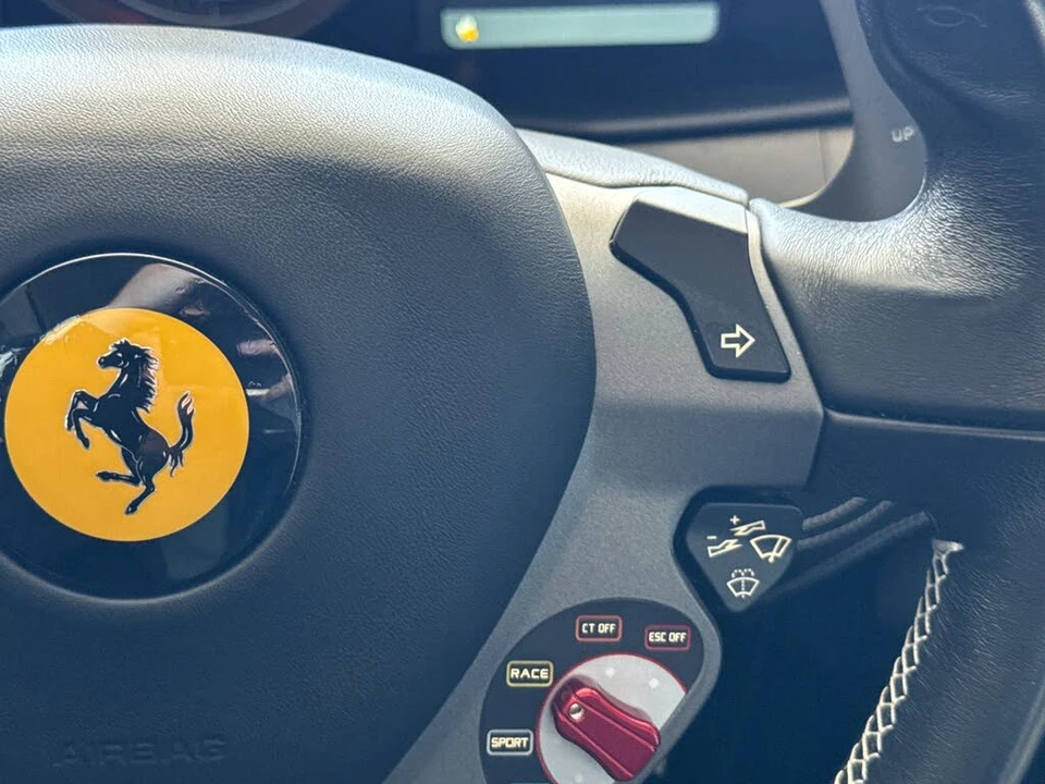2012 Ferrari 458 Spider - Image 29 of 31