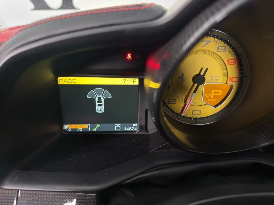 2012 Ferrari 458 Spider - Image 31 of 31