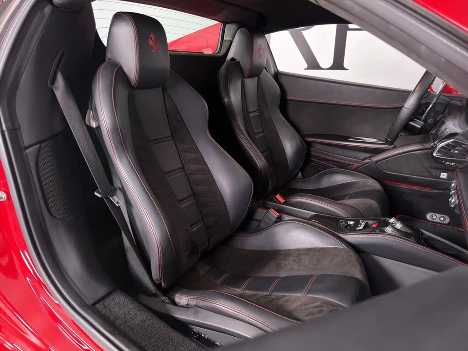 2012 Ferrari 458 Spider - Image 25 of 31
