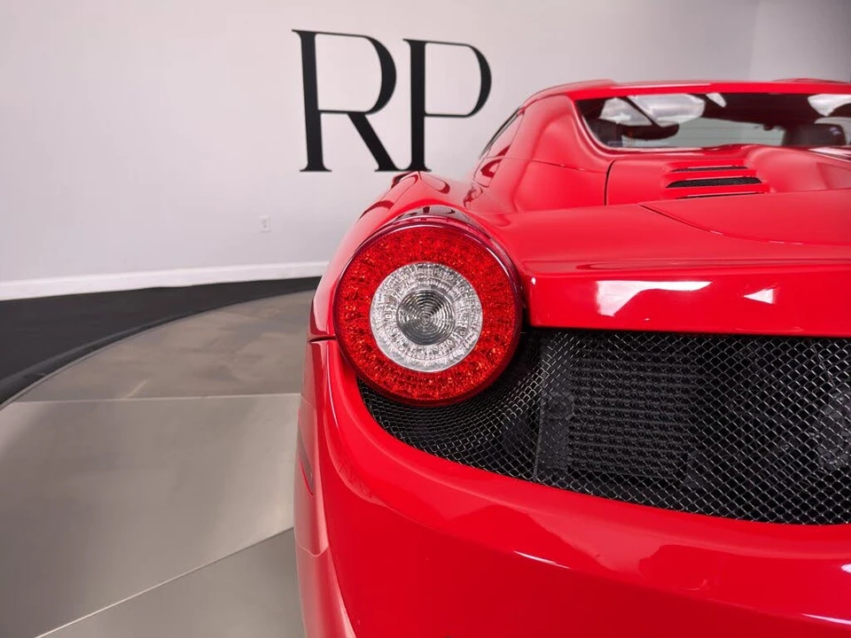 2012 Ferrari 458 Spider - Image 23 of 31