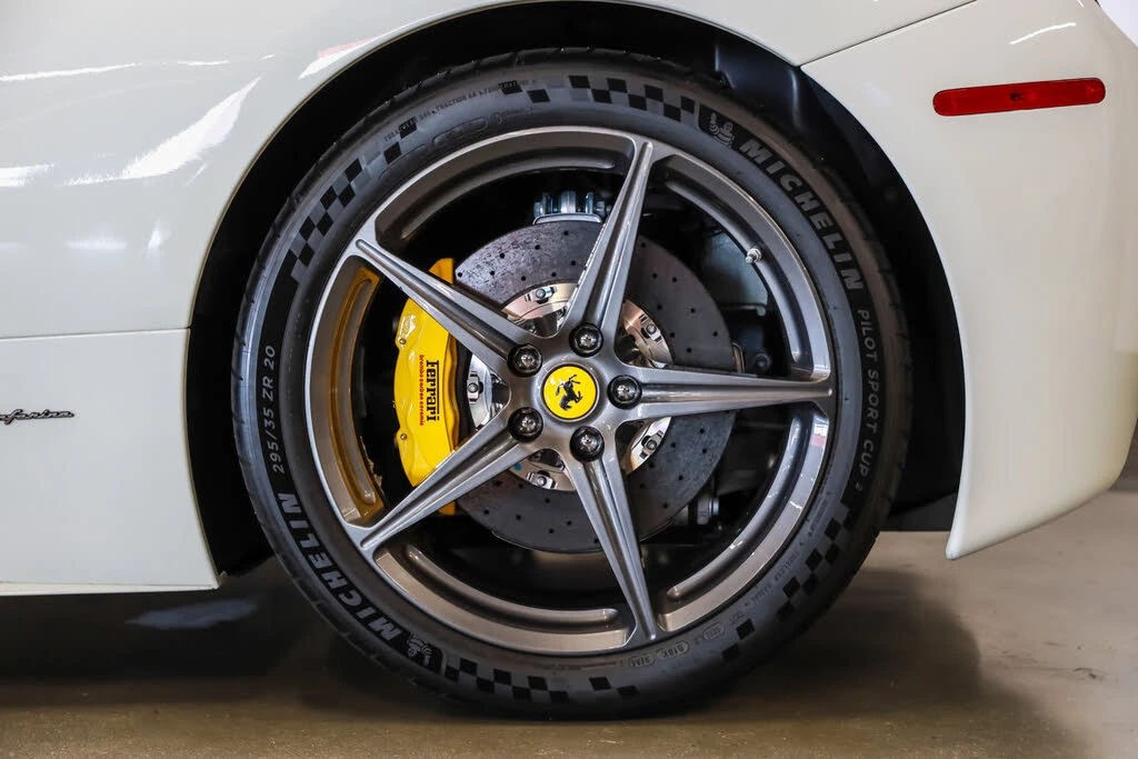 2012 Ferrari 458 Spider - Image 23 of 31