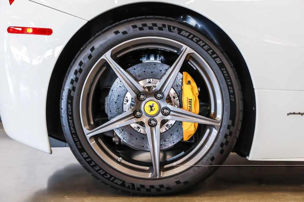 2012 Ferrari 458 Spider - Image 17 of 31