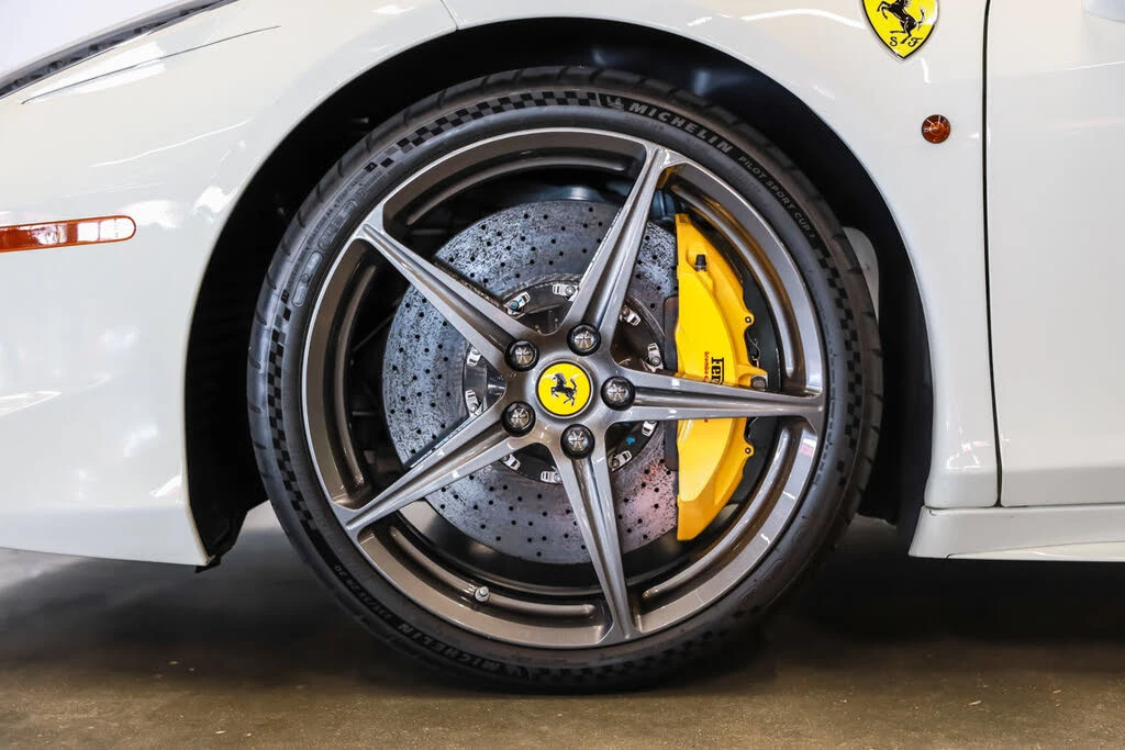 2012 Ferrari 458 Spider - Image 21 of 31